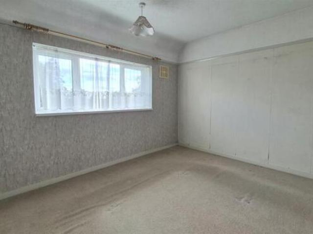 Cottage for sale in Caddington, Bedfordshire