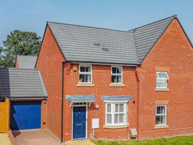 House for sale in Pouchen End, Hertfordshire