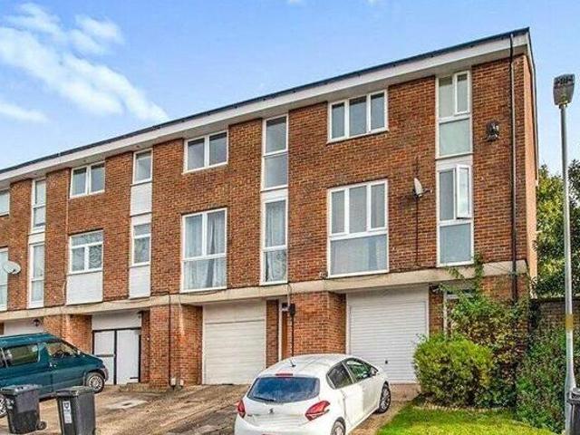 House for sale in Pouchen End, Hertfordshire