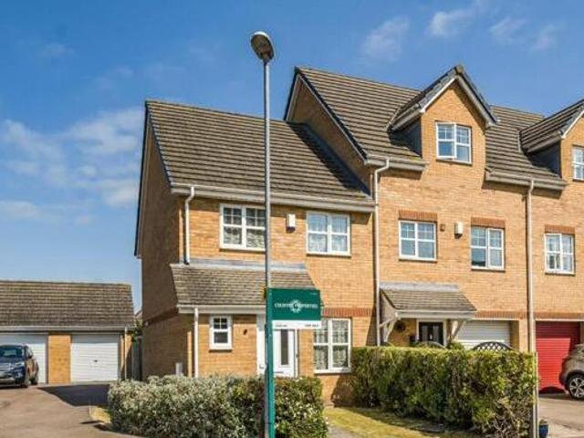 House for sale in Henlow, Bedfordshire