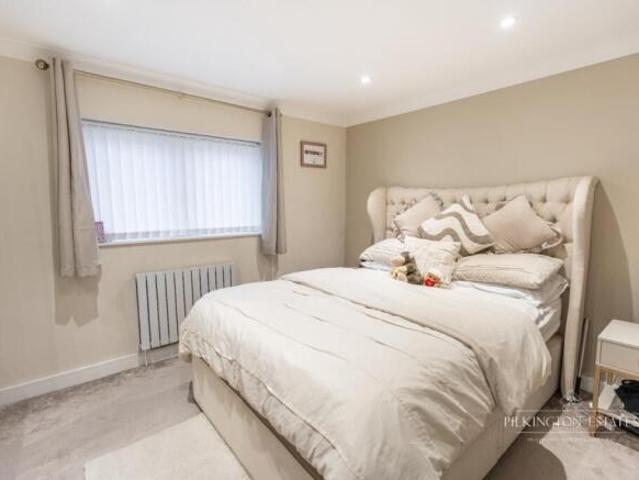 Cottage for sale in Follaton, Strode