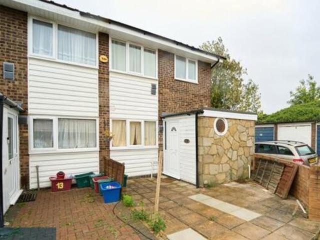 House for sale in Greater London