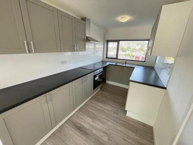 Cottage for sale in Luton