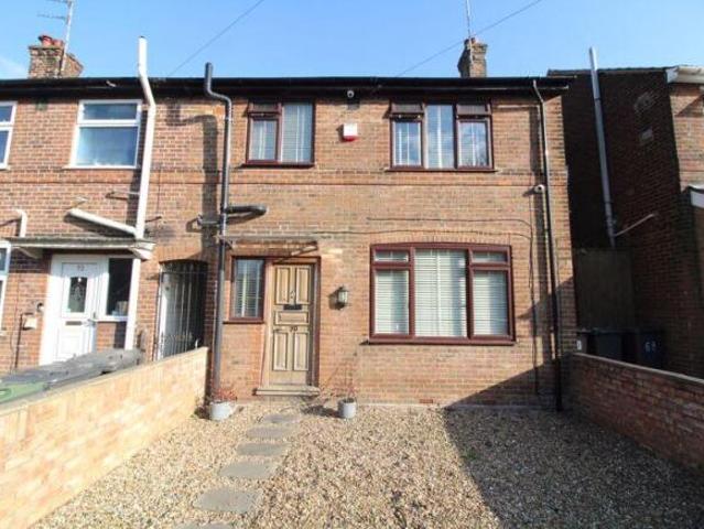 Cottage for sale in Spring Park, Luton