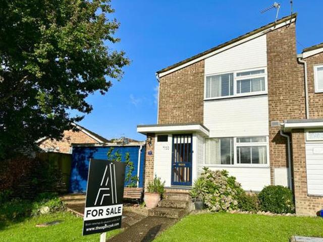 House for sale in Lyons, Greater London