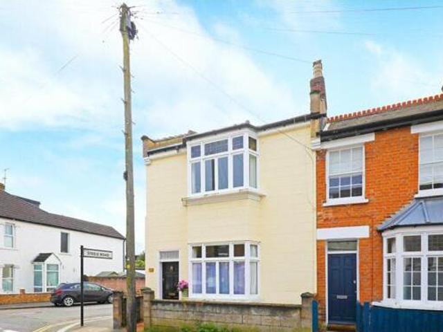 House for sale in Isleworth, Greater London