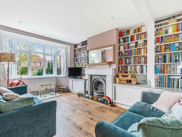 House for sale in Isleworth, Greater London