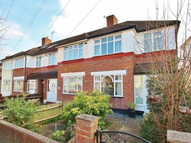 House for sale in Isleworth, Greater London