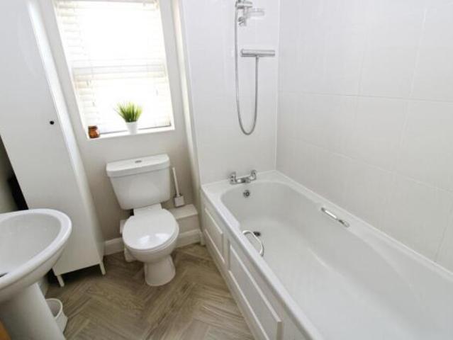 Cottage for sale in Longhill, Hull