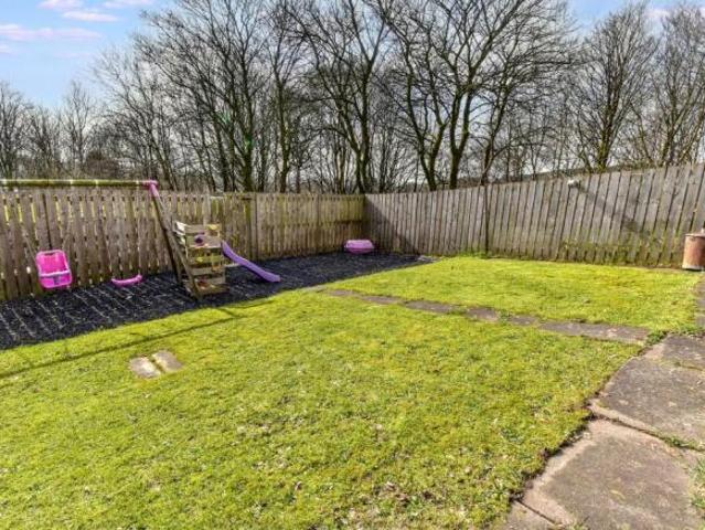 Cottage for sale in Kilsyth, Scotland