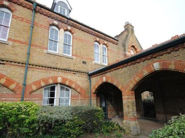 House for sale in Watford, Hertfordshire