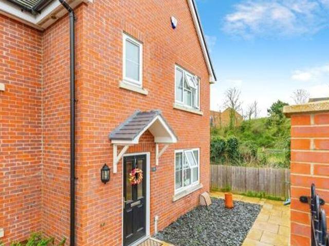 House for sale in Kettering, North Northamptonshire