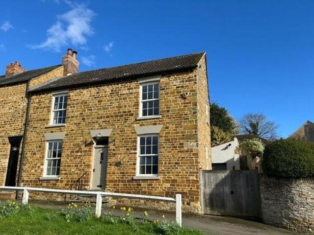 House for sale in Northampton, Northamptonshire