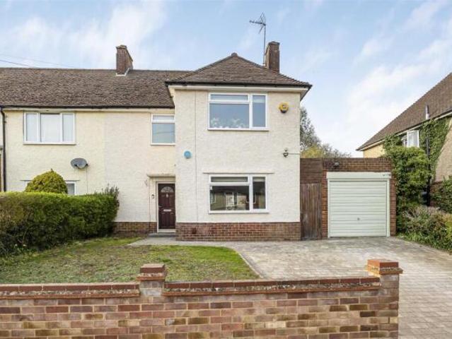 Cottage for sale in Reading