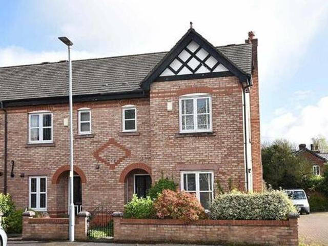 House for sale in Knutsford