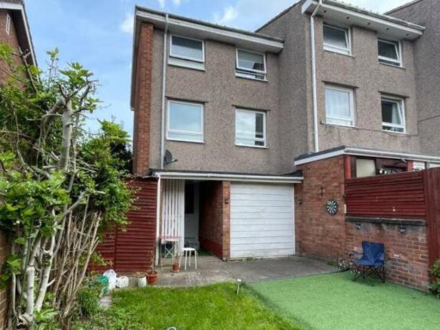 House for sale in Feckenham, City Of Bristol