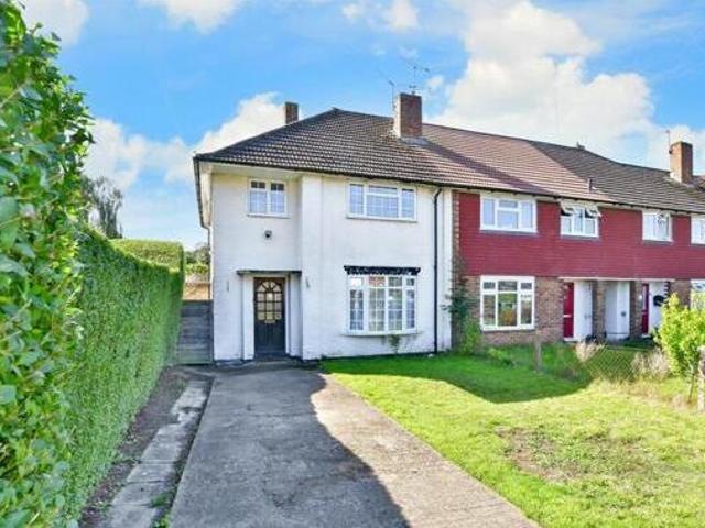 House for sale in Pachesham Park, Surrey