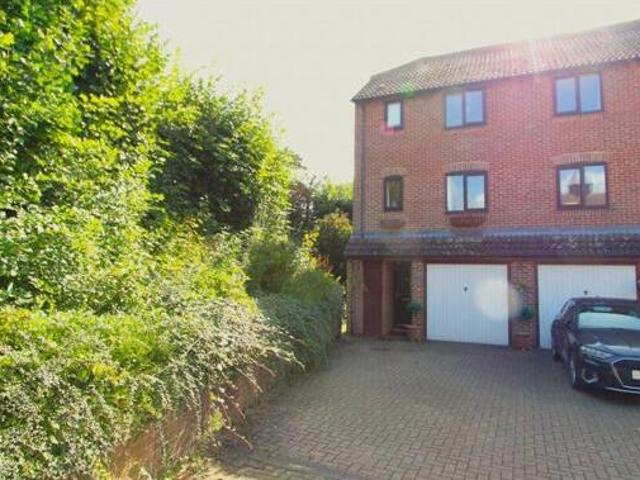 House for sale in Bolton Low Houses, Hampshire
