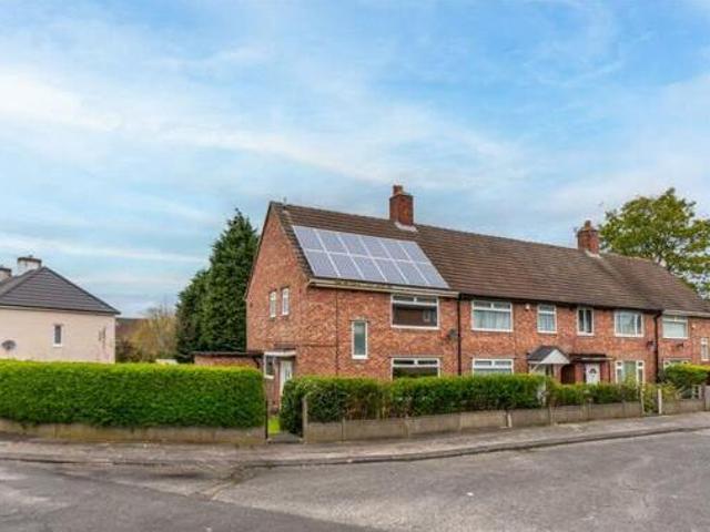 House for sale in Newcastle-under-Lyme, Staffordshire