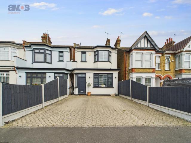 Terraced House for sale in Sefton
