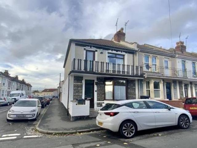 House for sale in Feckenham, City Of Bristol