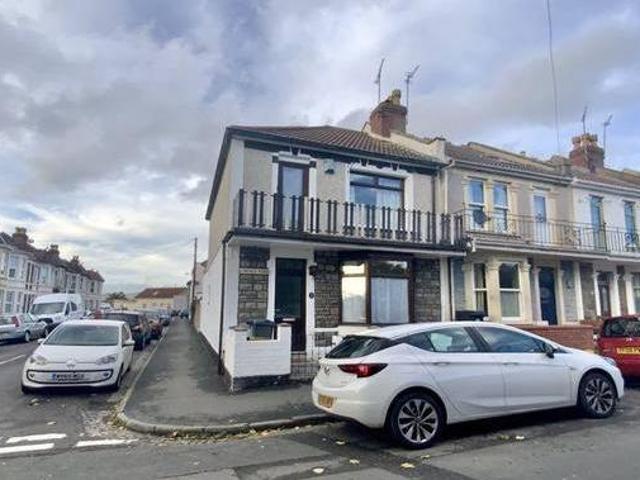 House for sale in Feckenham, City Of Bristol