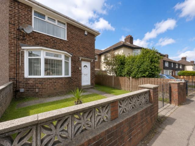 Cottage for sale in Calderstones