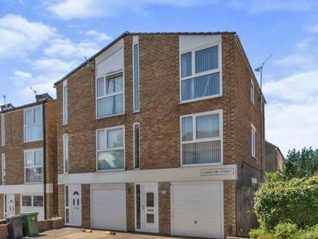 House for sale in East Farleigh, Maidstone