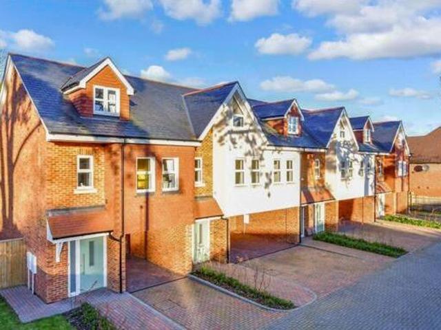 House for sale in Lyons, Greater London