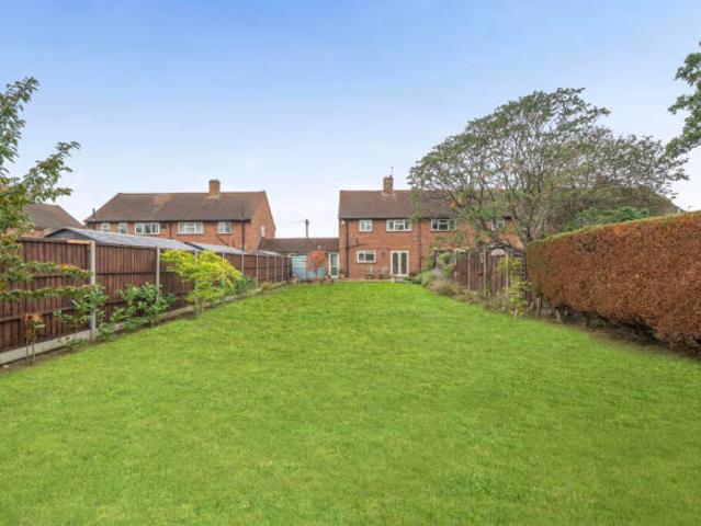Cottage for sale in Guildford, Surrey