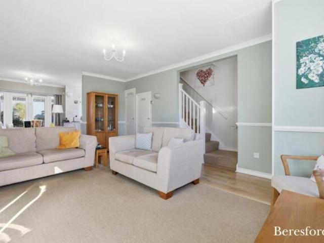 Cottage for sale in Navestock Side