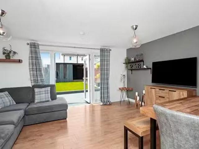 House for sale in Loanhead