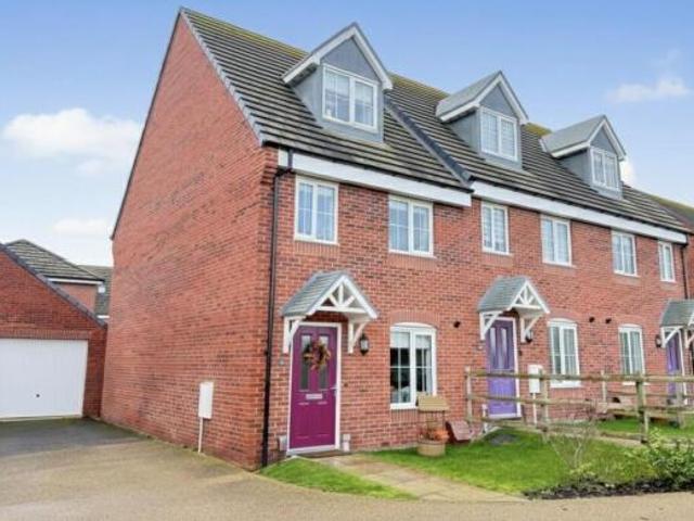 Cottage for sale in Northampton, Northamptonshire