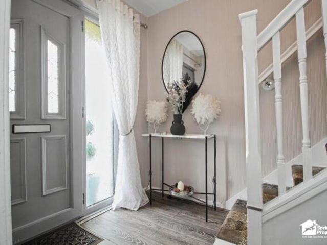 Cottage for sale in Allerton, West Yorkshire
