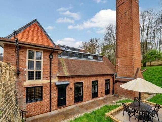 House for sale in Midhurst, Chichester
