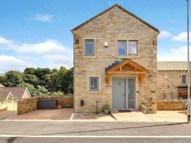 House for sale in Holmfirth, West Yorkshire
