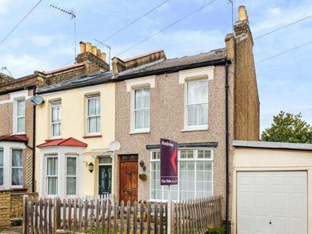 House for sale in Hertfordshire
