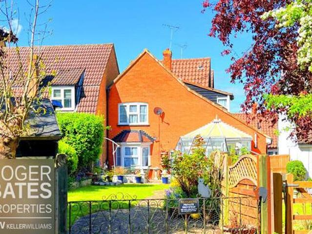 House for sale in Noak Hill, Noak Bridge