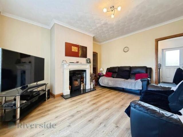 Cottage for sale in Gipsyville, Hull