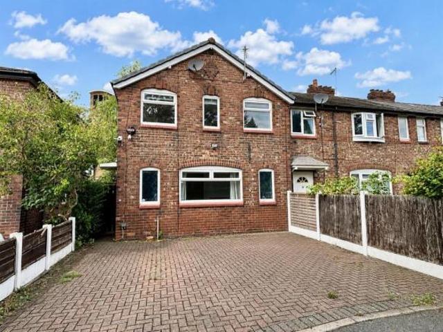 Cottage for sale in Withington, Manchester