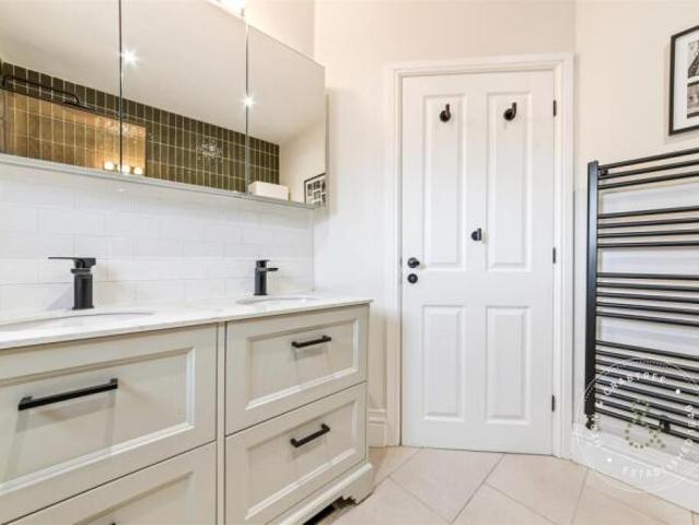 Cottage for sale in Llandaff, Wales