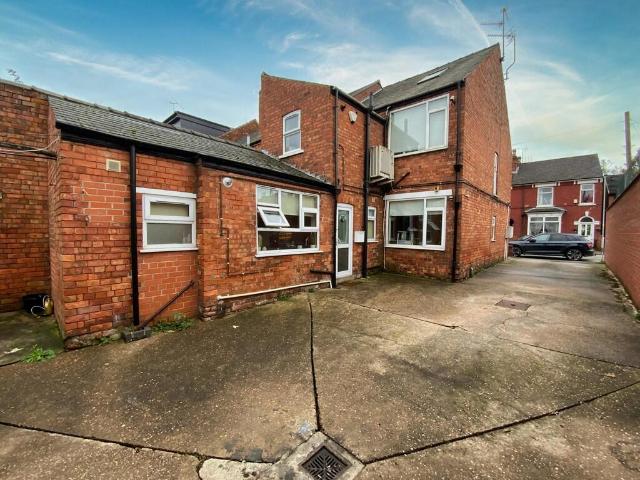 Terraced House for sale in Lincoln