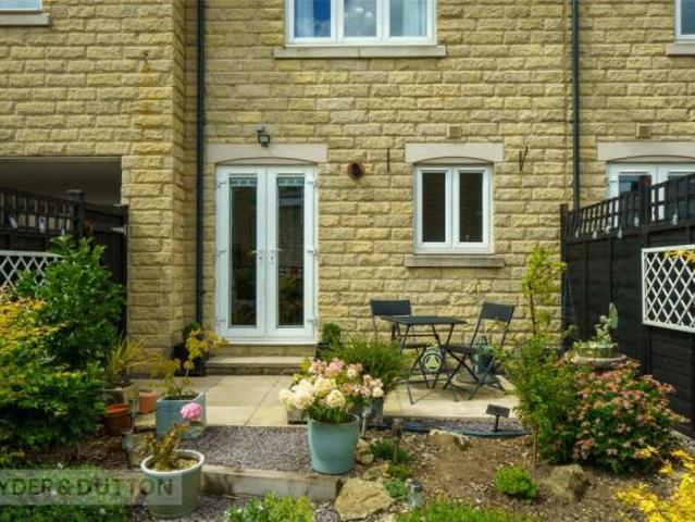Cottage for sale in Huddersfield, West Yorkshire