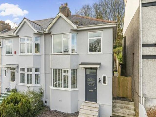 House for sale in Follaton, Strode