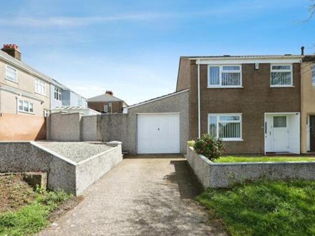 House for sale in Follaton, Strode