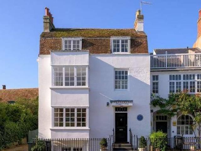 House for sale in East Sussex