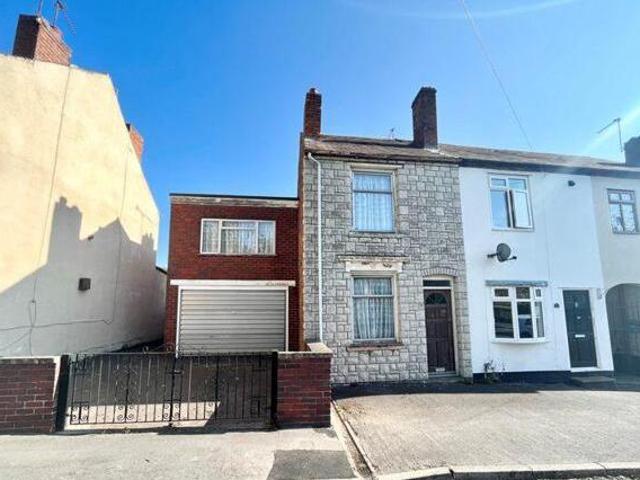 House for sale in Brierley Hill, West Midlands