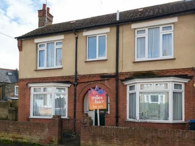House for sale in Acol, Kent