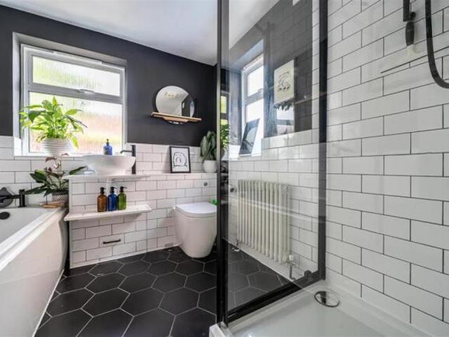 Cottage for sale in Harpur, Bedford