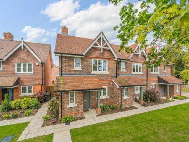 House for sale in Surrey